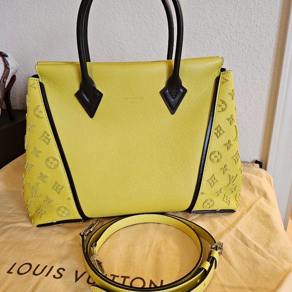 Louis Vuitton Cachemire Calfskin - Picture 1 of 15